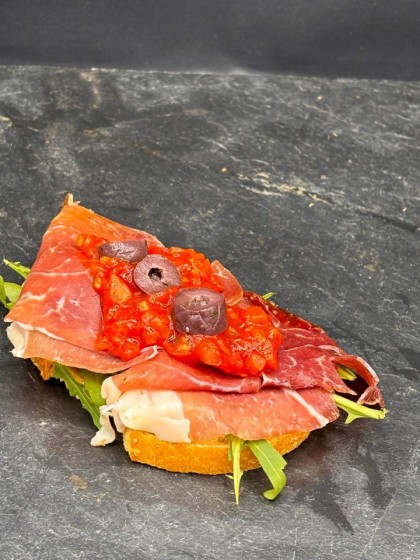 Knochenschinken - Bruschetta