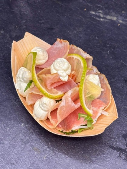 Lomo-Limetten-Mayonnaise-Schiffchen
